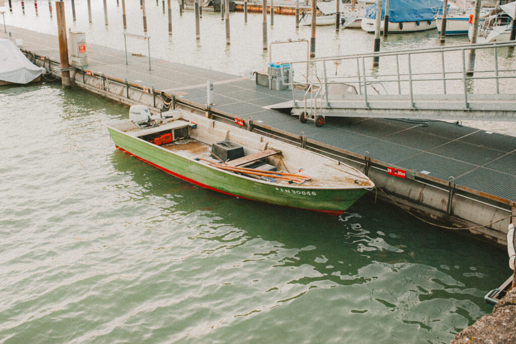 Boot am Hafen